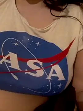 Snapshot of Zanoba-16 chatting on March 31, 2026, 10:28 am Zanoba-16 online show from March 31, 2026, 10:28 am