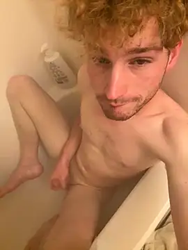 Snapshot of CreamyAustin chatting on November 14, 2025, 2:15 am CreamyAustin online show from November 14, 2025, 2:15 am