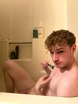 Snapshot of CreamyAustin chatting on September 16, 2025, 12:55 am CreamyAustin online show from September 16, 2025, 12:55 am