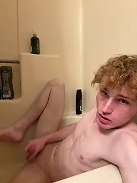 CreamyAustin online show from January 6, 2026, 2:04 am