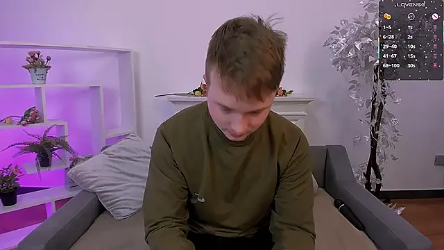  Olli  Stiw  online show from March 12, 2025, 7:35 am