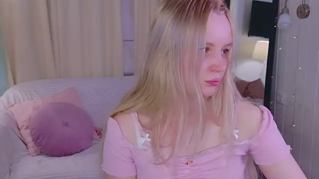 Beatrica Klein online show from April 24, 2026, 2:30 pm