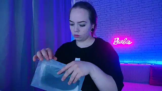 -Stacyy- online show from June 28, 2026, 3:13 am
