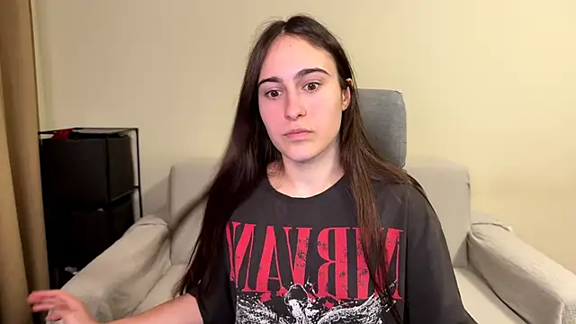 AliceKolltt online show from June 4, 2026, 8:46 pm