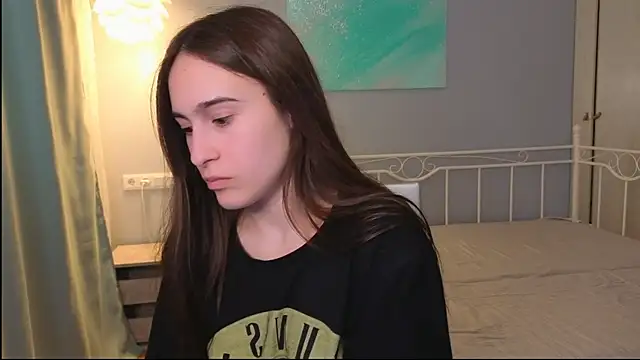AliceKolltt online show from July 20, 2026, 10:39 am