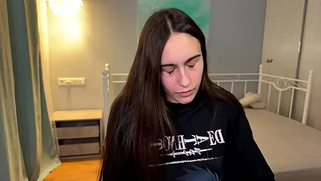 AliceKolltt online show from July 4, 2026, 8:57 pm