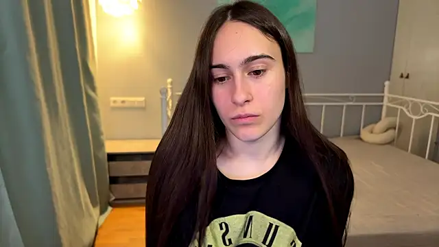 AliceKolltt online show from June 21, 2026, 8:58 pm