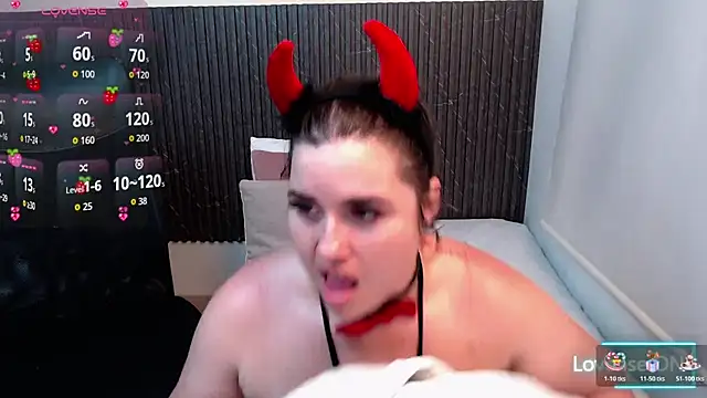 Snapshot of Aabby_lee chatting on October 31, 2025, 7:10 pm Aabby lee online show from October 31, 2025, 7:10 pm