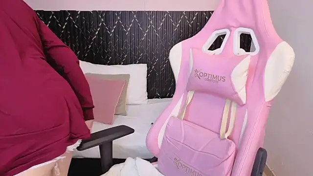 Snapshot of Aabby_lee chatting on February 24, 2026, 5:58 pm Aabby lee online show from February 24, 2026, 5:58 pm