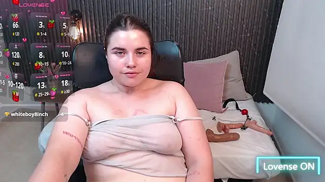 Snapshot of Aabby_lee chatting on December 13, 2025, 8:04 pm Aabby lee online show from December 13, 2025, 8:04 pm