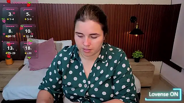 Snapshot of Aabby_lee chatting on January 6, 2026, 6:12 pm Aabby lee online show from January 6, 2026, 6:12 pm