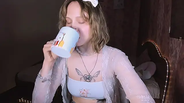 MariaMango online show from April 20, 2026, 12:57 am