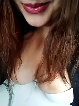 atesvesu35 online show from November 11, 2025, 2:12 pm