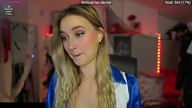 Alexis   Texas online show from November 1, 2025, 1:49 pm