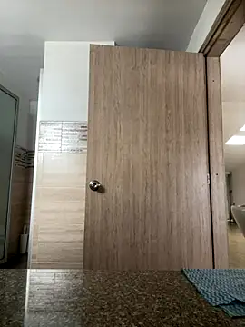 alina stark online show from December 18, 2025, 8:01 pm