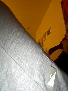 Frank22xx online show from November 2, 2025, 7:19 pm