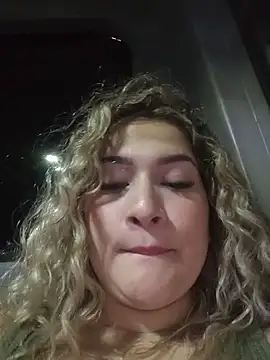 Sara smiiith211 online show from July 3, 2026, 12:39 am