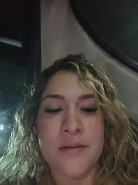 Sara smiiith211 online show from July 14, 2026, 12:43 am