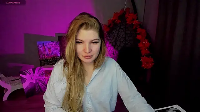 Snapshot of lily_williamss chatting on September 14, 2025, 12:11 am lily williamss online show from September 14, 2025, 12:11 am