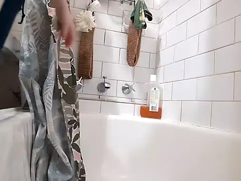 Snapshot of bukkakebae1 chatting on December 5, 2024, 3:44 pm bukkakebae1 online show from December 5, 2024, 3:44 pm