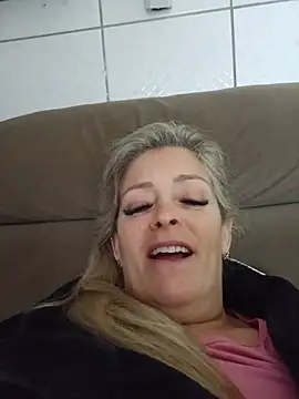 marcialoira online show from July 11, 2026, 1:33 pm