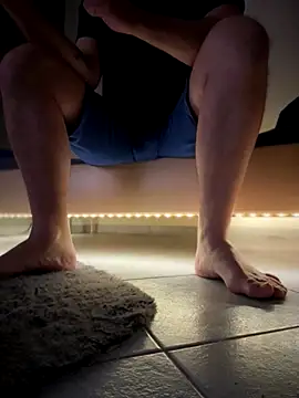 Bennyben8604 online show from November 28, 2025, 10:54 pm