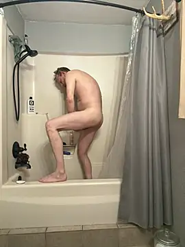 ianvaghn2252 online show from April 27, 2026, 2:09 am