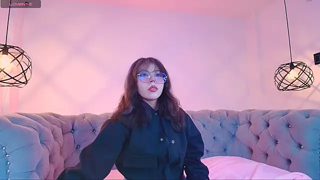 Purplee Baby online show from February 18, 2025, 8:03 pm