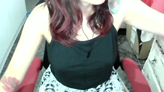 ManuEscarlate13 online show from March 11, 2026, 4:28 am