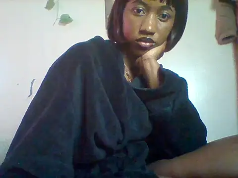 Snapshot of Queeen_model chatting on June 25, 2026, 12:54 pm Queeen model online show from June 25, 2026, 12:54 pm