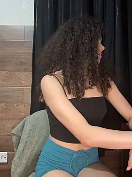 izumikarol online show from March 18, 2026, 7:37 pm