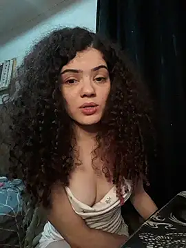 Snapshot of izumikarol chatting on October 28, 2025, 1:54 pm izumikarol online show from October 28, 2025, 1:54 pm