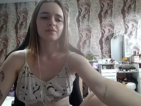 samanta55555 online show from June 24, 2026, 10:47 am