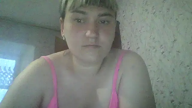 HollyLaBerry online show from May 24, 2026, 8:03 am