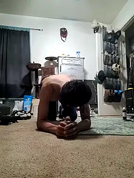 Snapshot of LongDickZee562 chatting on October 30, 2025, 7:50 am LongDickZee562 online show from October 30, 2025, 7:50 am