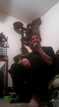 Snapshot of LongDickZee562 chatting on February 27, 2025, 3:40 am LongDickZee562 online show from February 27, 2025, 3:40 am