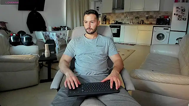 Snapshot of ZackFraser chatting on October 23, 2025, 2:27 pm ZackFraser online show from October 23, 2025, 2:27 pm