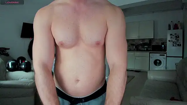 Snapshot of ZackFraser chatting on November 10, 2025, 9:25 am ZackFraser online show from November 10, 2025, 9:25 am