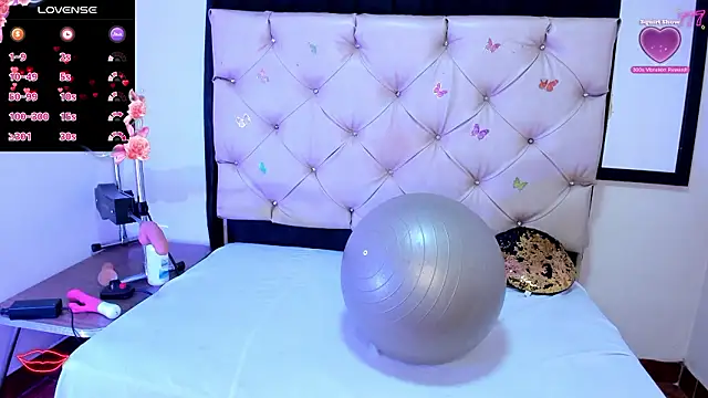 cleopatraa online show from March 21, 2026, 2:10 pm