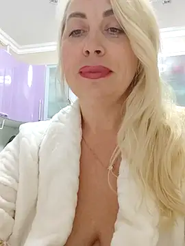 HotJanet online show from October 24, 2025, 7:57 pm