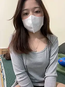 Snapshot of Seena-Mochi chatting on December 7, 2024, 5:10 am Seena-Mochi online show from December 7, 2024, 5:10 am