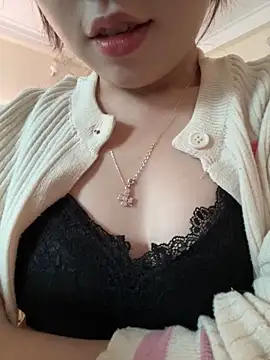 Snapshot of Seena-Mochi chatting on December 5, 2024, 3:53 am Seena-Mochi online show from December 5, 2024, 3:53 am