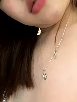 Snapshot of Seena-Mochi chatting on December 7, 2024, 8:16 am Seena-Mochi online show from December 7, 2024, 8:16 am