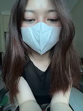 Snapshot of Seena-Mochi chatting on January 3, 2025, 5:17 am Seena-Mochi online show from January 3, 2025, 5:17 am