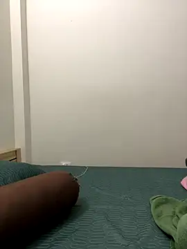 Snapshot of Seena-Mochi chatting on December 6, 2024, 4:30 am Seena-Mochi online show from December 6, 2024, 4:30 am