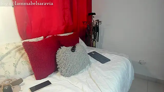 mabelsaravia online show from September 18, 2025, 5:27 pm