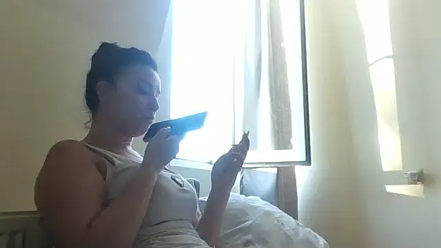 Snapshot of Linusya chatting on September 24, 2025, 2:23 pm Linusya online show from September 24, 2025, 2:23 pm