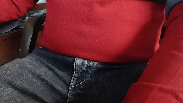 Snapshot of smoothandtiny chatting on March 12, 2025, 8:08 am smoothandtiny online show from March 12, 2025, 8:08 am
