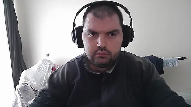 KIZLAZIMYaa online show from March 4, 2026, 7:49 am