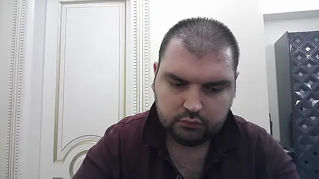 KIZLAZIMYaa online show from November 28, 2025, 4:40 pm